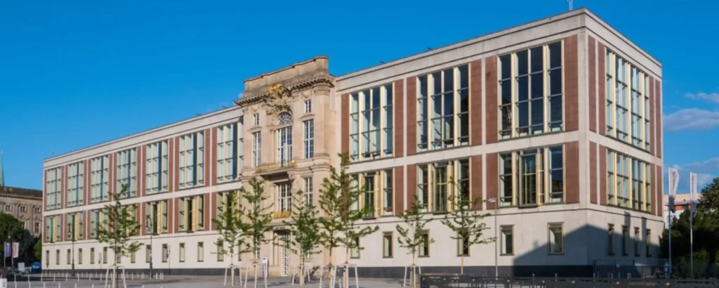 ESMT Berlin (European School of Management and Technology)